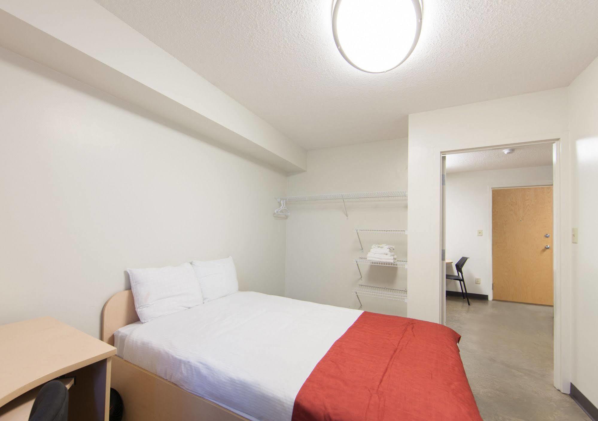 Macewan University Residence Edmonton Exterior foto